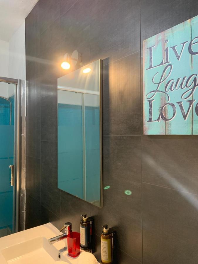 Downtown Original Lisbon Apartment מראה חיצוני תמונה